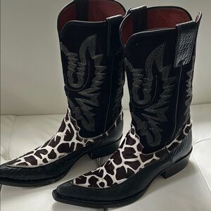 Men’s DONALD J PLINER Black and White pony hair Cowboy Boots